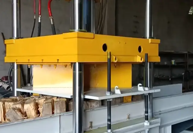 Hydraulic Log Splitter — 1