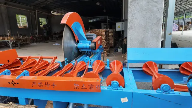 Ø1200 mm saw head of the LW-CS1200P cut-off saw on site