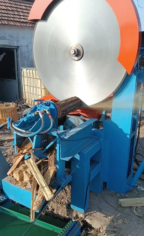 Firewood Processor (Cut & Split in One)